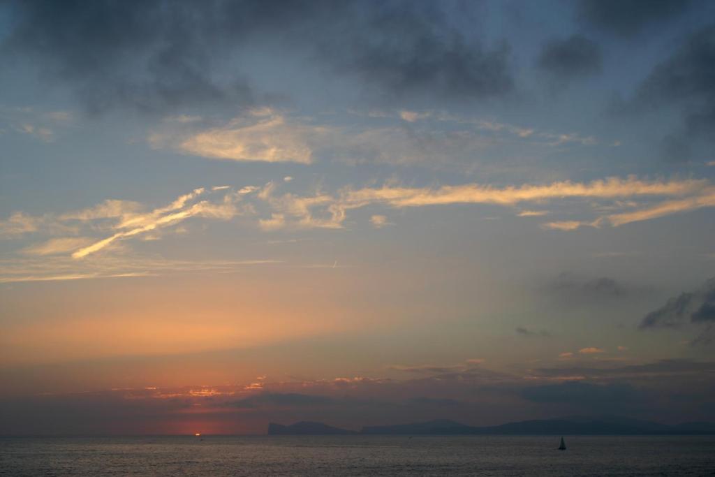 B&B Blue Wave Alghero Exteriör bild